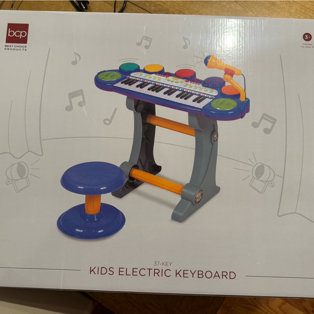 Kids Electronic Keyboard with stool - blue (NEW IN BOX)